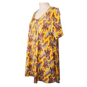 Lularoe Mustard Yellow Giraffe The Perfect Tee